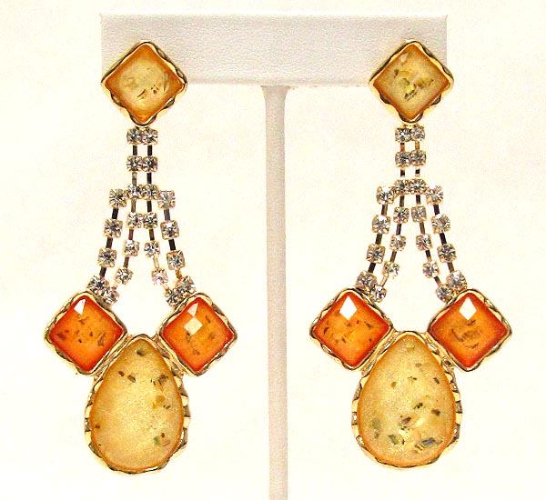 MULTI CRYSTAL AND MULTI SHAPE ACRYLIC STONE DECO DROP EARRING