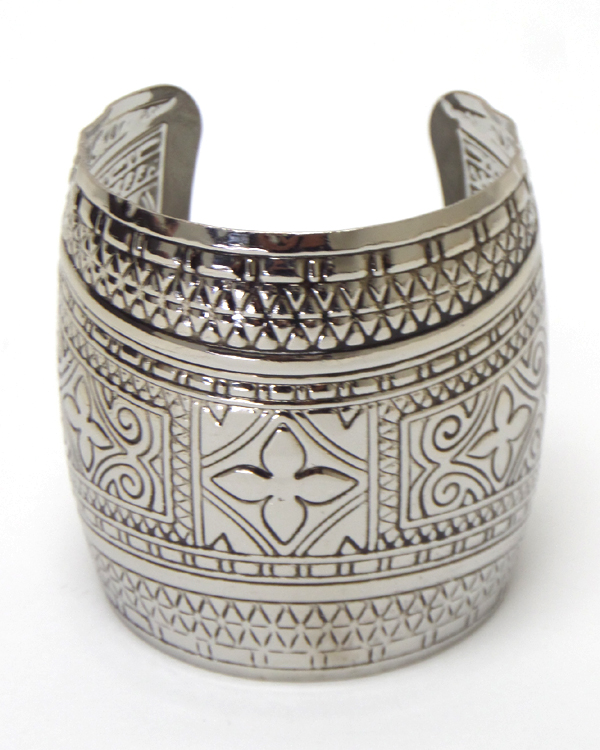 Antique textured metal design cuff bracelet 