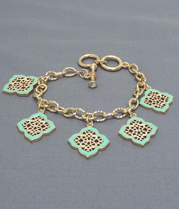 Metal filigree and epoxy flower charm toggle bracelet