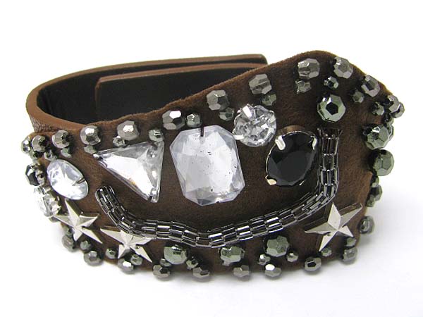 GLASS STONE AND METALLIC STONE STUD LEATHER WRIST BAND