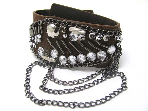 METAL CAHIN HANGING GLASS STONE AND METALLIC STONE STUD LEATHER WRIST BAND