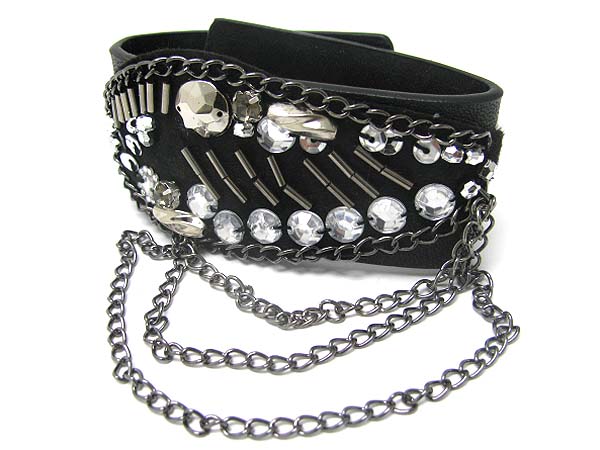 METAL CAHIN HANGING GLASS STONE AND METALLIC STONE STUD LEATHER WRIST BAND