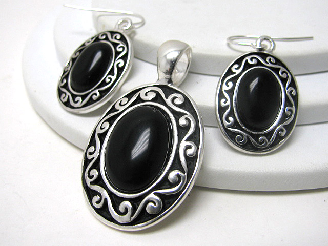 Oval natural stone pendant and earring set