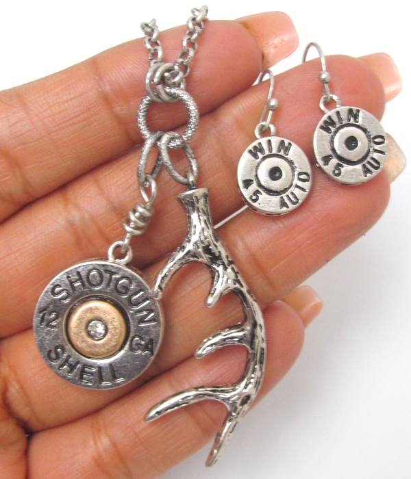 Vinatge bullet metal textured charm necklace set 