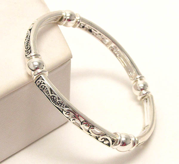 Metal casting stackable stretch bracelet