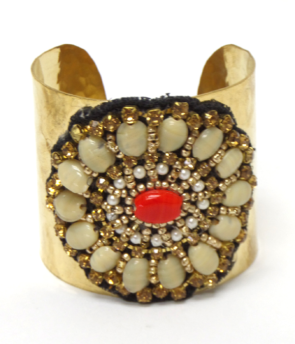 Handmade multi seedbeads flower cuff bracelet - brass