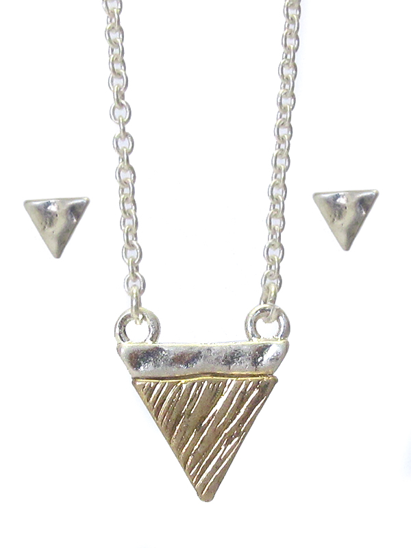 TEXTURED GEOMETRIC PENDANT NECKLACE SET