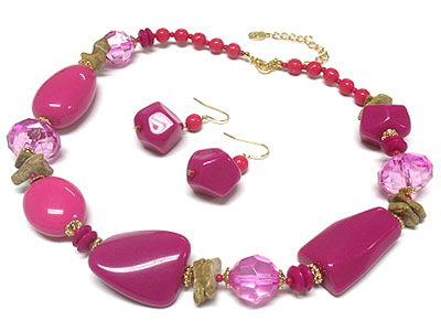 Muti acrylic bead and natural stone doco necklace and earring set