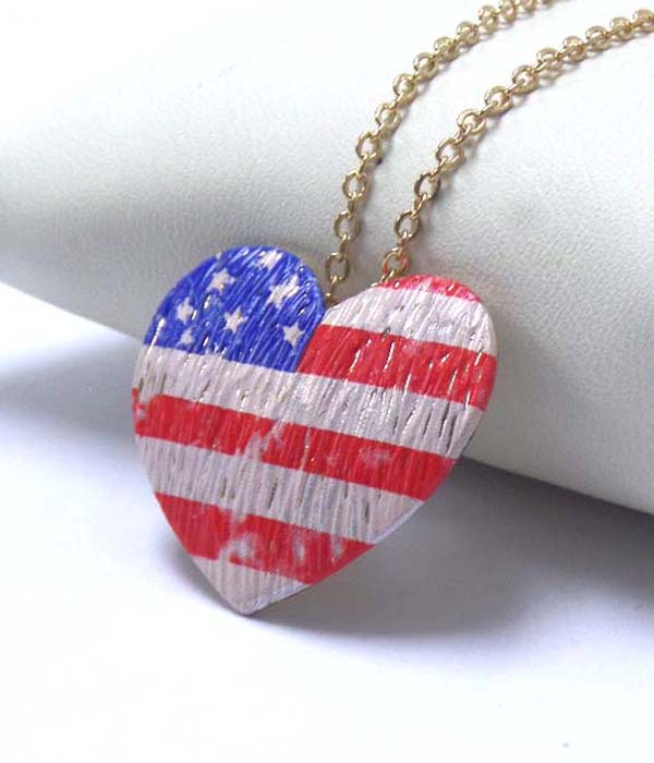 Premier electro plating vintage american flag on scratch metal heart necklace