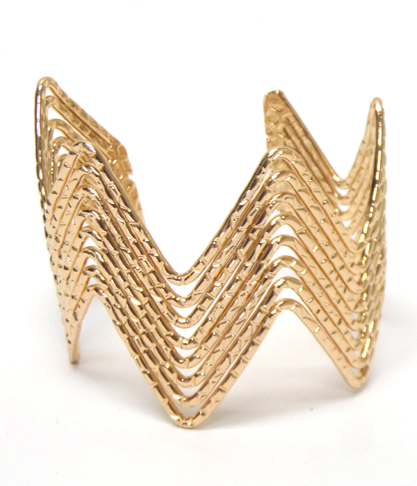 Multi layer zigzag metal cuff bracelet