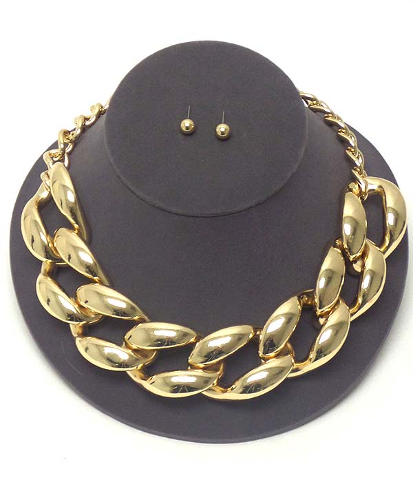 Thick chain necklace earring set