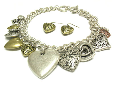 Antique metal casted heart and large chain toggle necklace and earring set