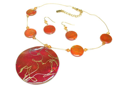 Large shell disk pendant necklace and earring set 