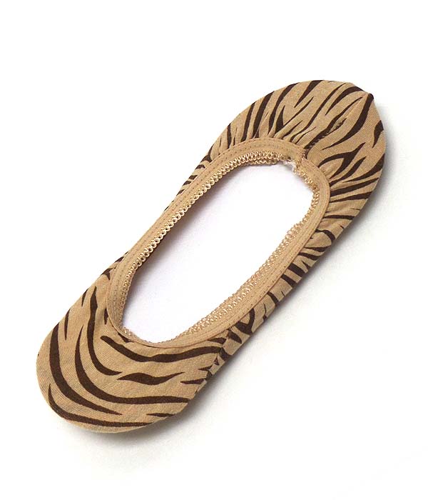 Animal print in door no show socks