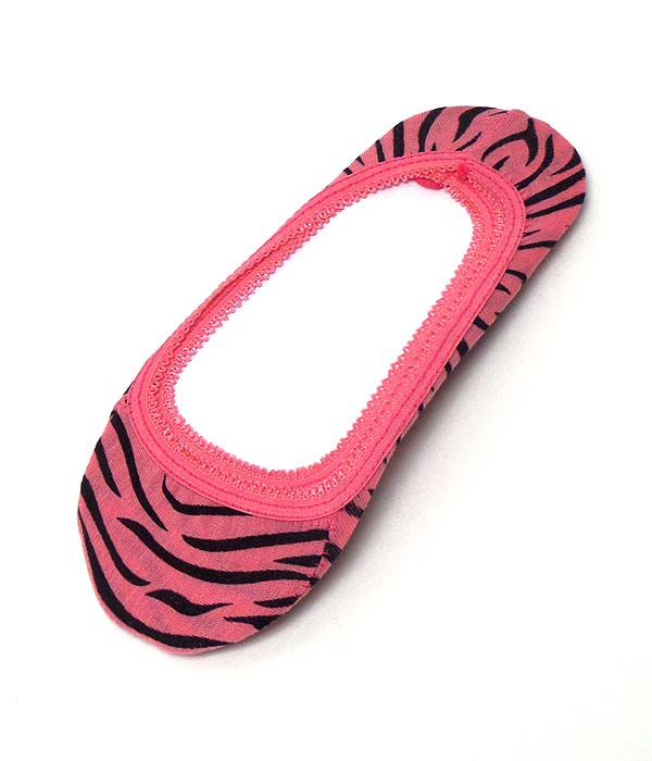 Animal print in door no show socks