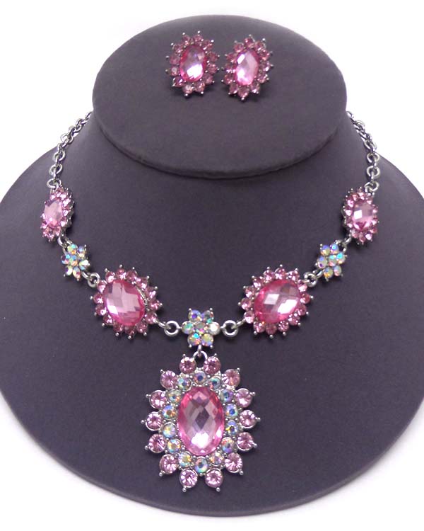 Crystal and facet glass flower pendant party necklace earring set