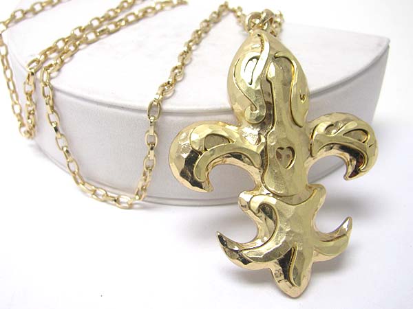 Metal art fleur de lis pendant long necklace