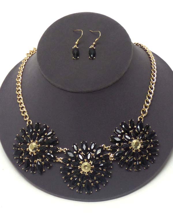 Facet stone triple flower link necklace earring set