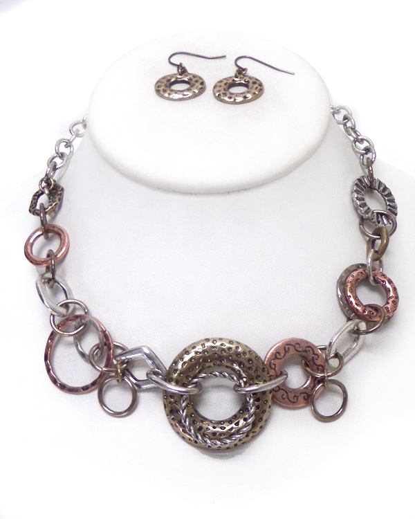 Textured multi metal ring link necklace set