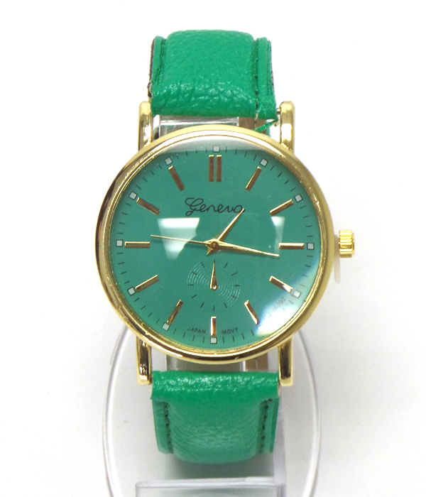 Simple and solid leather band wrist watch 