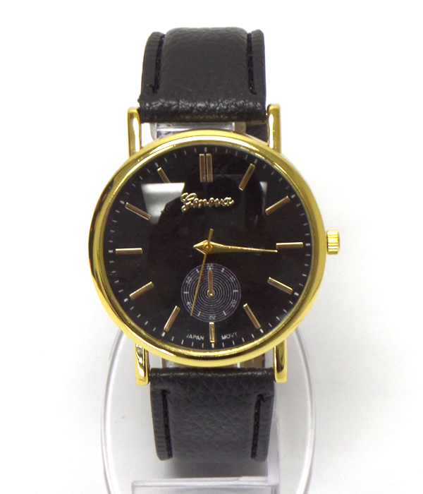 Solid color leather type wrist watch 