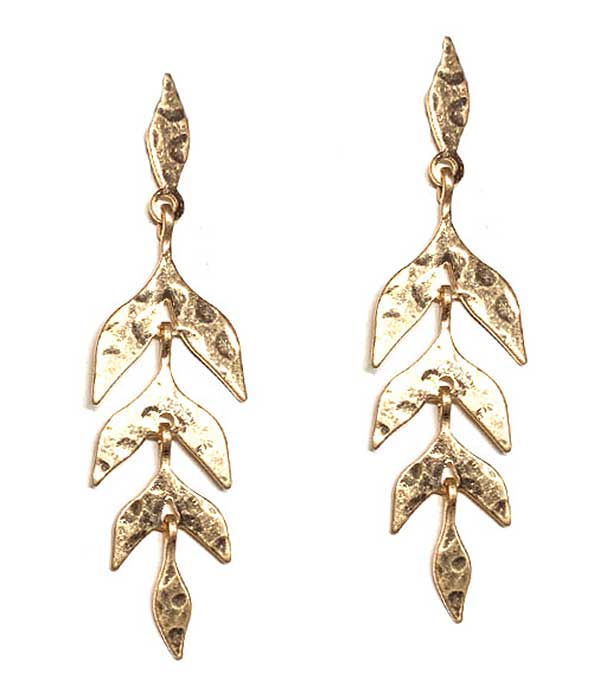 HAMMERED METAL LEAF DROP EARRING