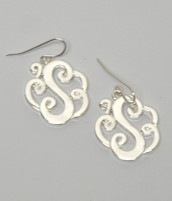 Monogram earring - s