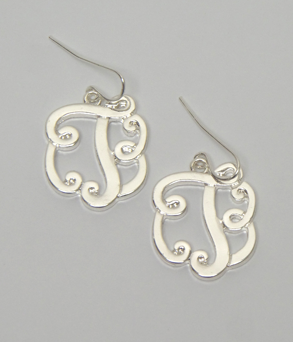 Monogram earring - t