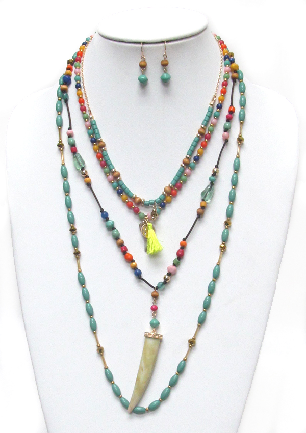 MULTI LAYER SEED BEADED HORN NECKLACE SET