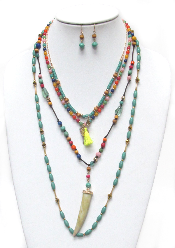 Multi layer seed beaded horn necklace set