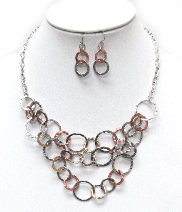 Multi layer hammered metal hoops links necklace set