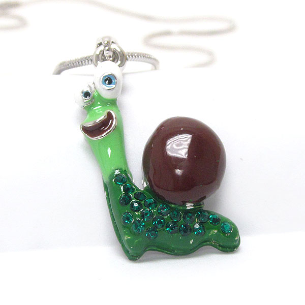 Made in korea whitegold plating crystal and epoxy snail pendant necklace