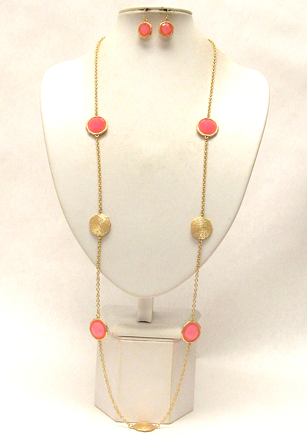 Pasterl tone multi facet acrylic stone and metal disk link long station necklace earring set