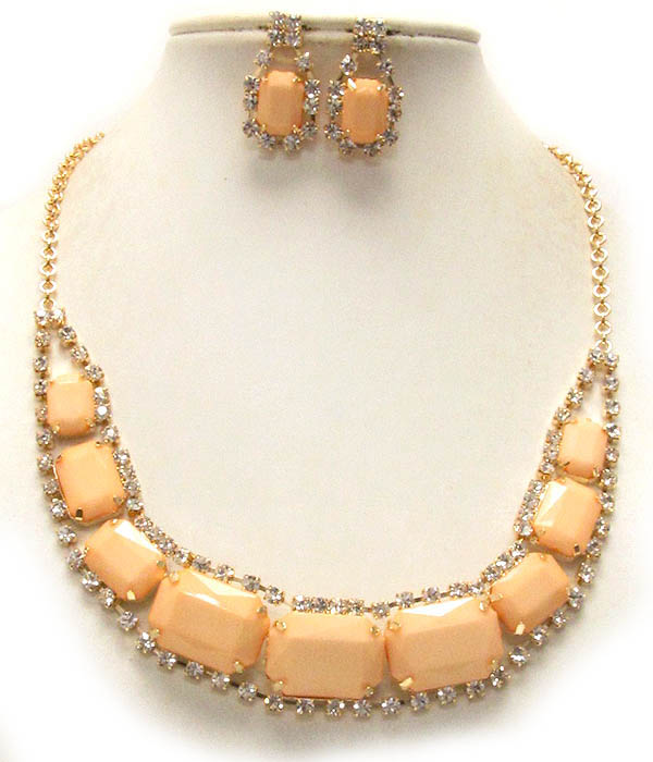 CRYSTAL DECO AND ACRYLIC STONE DECO NECKLACE EARRING SET