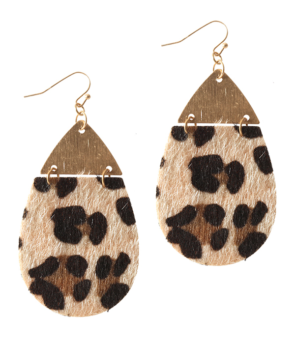 ANIMAL PRINT METAL AND LEATHERETTE TEARDROP EARRING