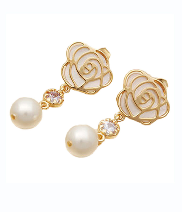 Flower and pearl drop earring