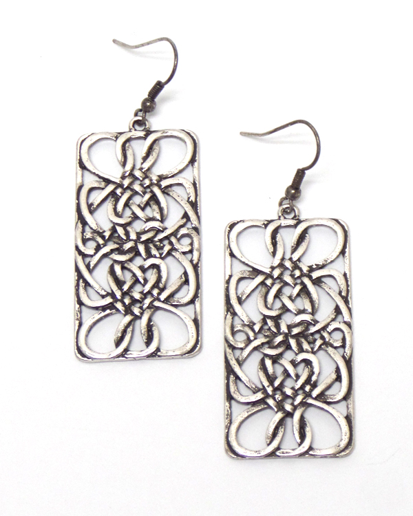 Vintage texture metal earring