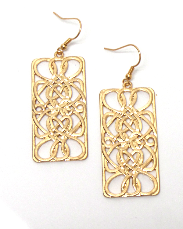 Vintage texture metal earring