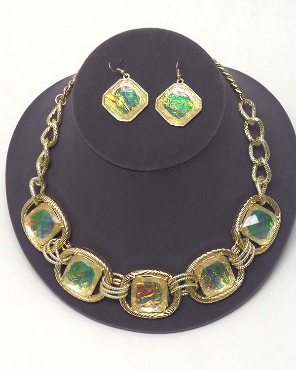 Pearl finish acrylic stone and metal link necklace earring set