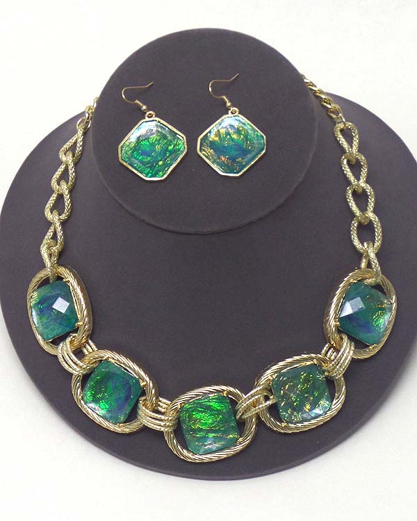 Pearl finish acrylic stone and metal link necklace earring set