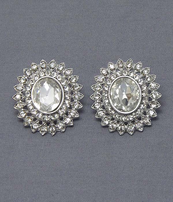 Facet glass center and multi crystal flower earring