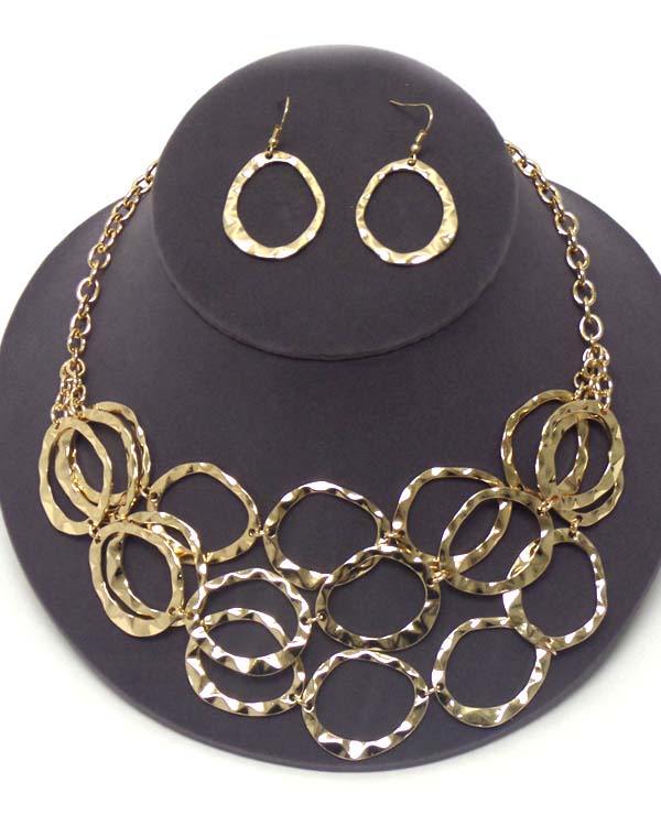 Textured metal link 3 layer necklace earring set