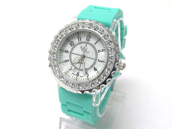 Crystal round color rubber band fashion watch?