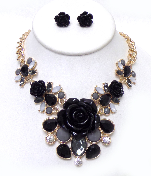 Flower and crystal mix necklace set