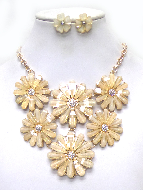 Multi flower mix bib necklace set
