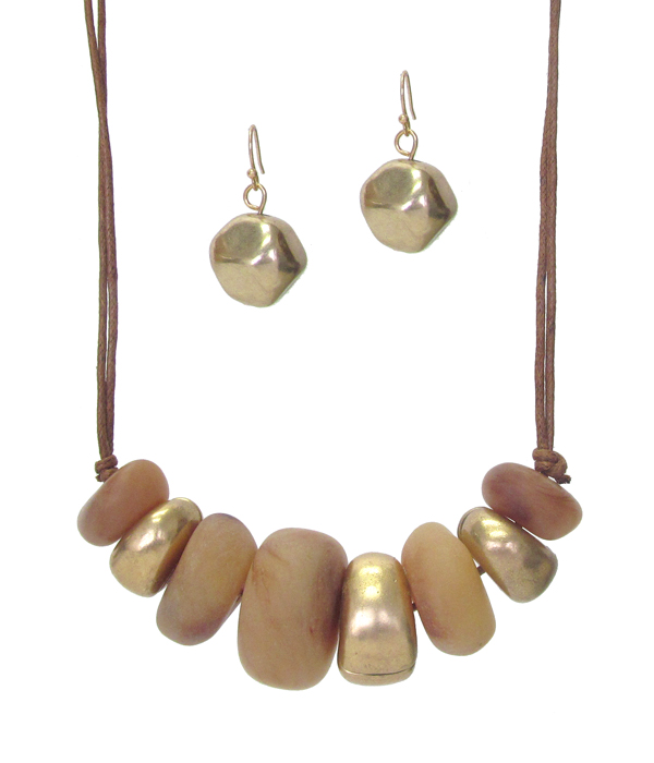 Multi large bead necklace set