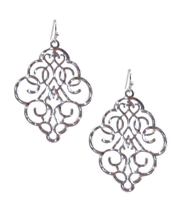 METAL FILIGREE EARRING