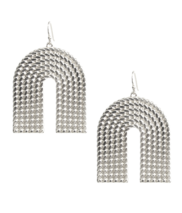 ROPE TEXTURED ARCH EARRING