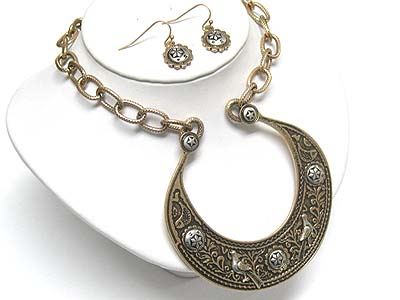 Antique look metal filigree neckalce and earring set