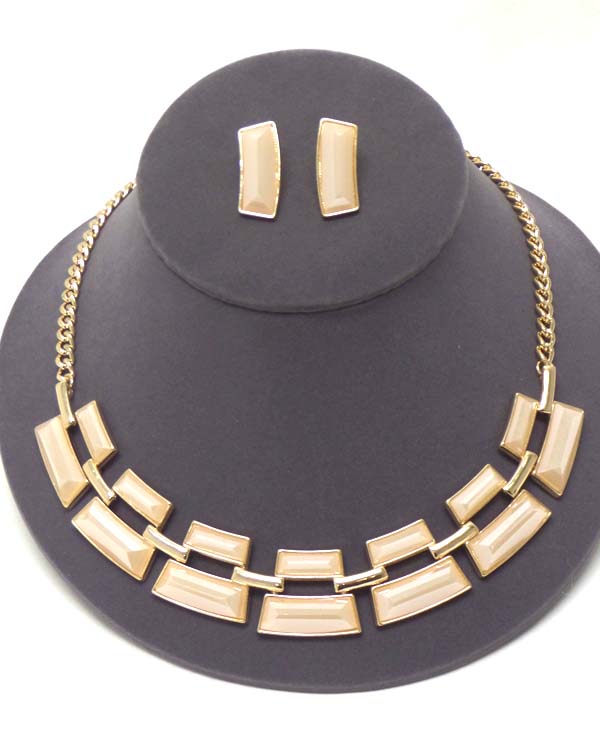 Multi facet acrylci stone link and chain back necklace earring set